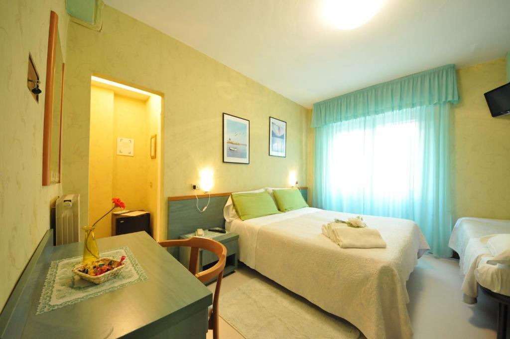Hotel Manuela Cinquale Exterior photo